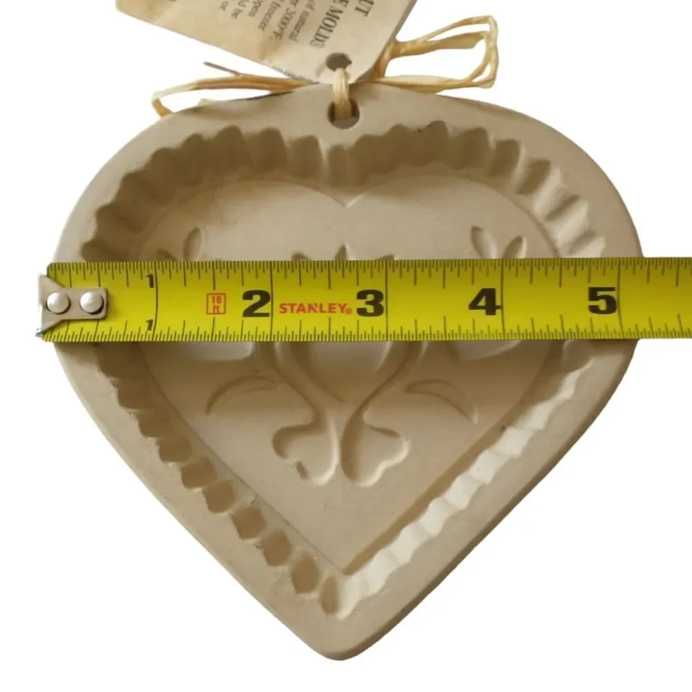 Superstone Sassafras heart shaped